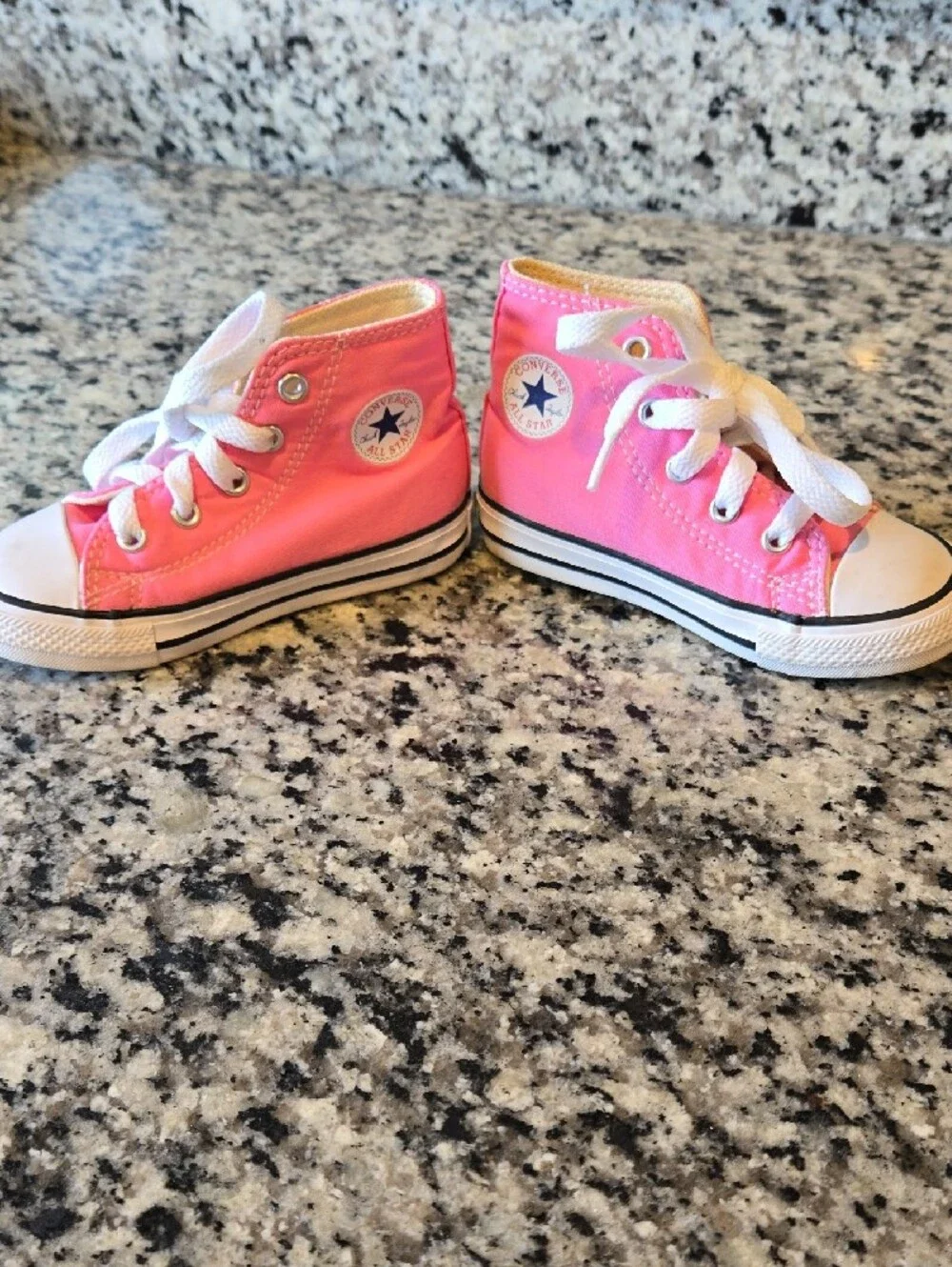 Converse Kids Pink Canvas High-Top Sneakers Size 7 EUC